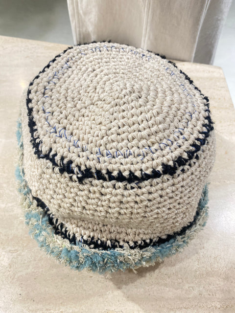 CROCHET BUCKET HAT
