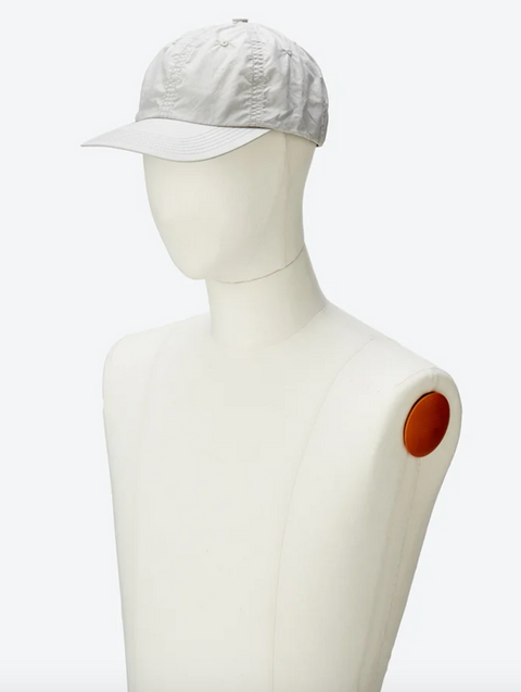 LIGHT GREY ELASTIC BACK 6PANEL CAP