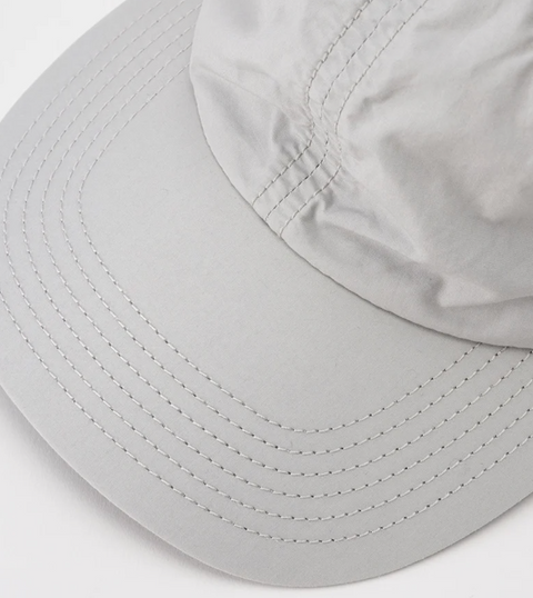 LIGHT GREY ELASTIC BACK 6PANEL CAP